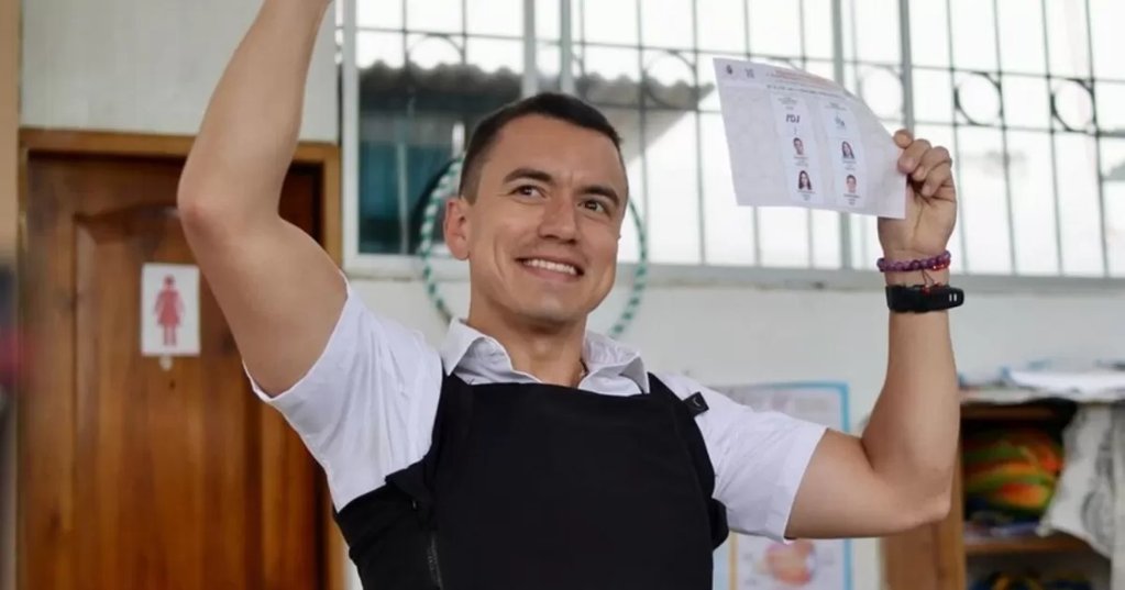 Ecuador se alinea con EE.

UU. y declara al 'Cartel de los Soles' como grupo terrorista