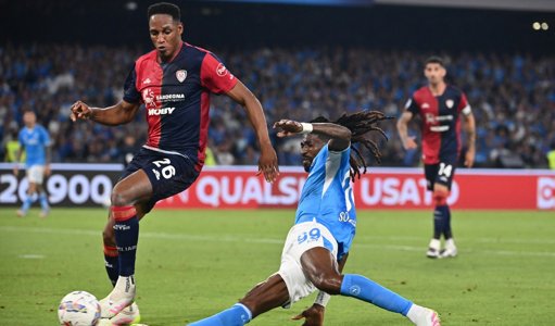 Cagliari maneja con cautela la lesión de Yerry Mina