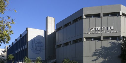 Dívidas de propinas e aumento de custos agravam dificuldades dos jovens