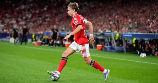 Jogador do Benfica Andreas Schjelderup admite partilha de vídeo sexual com menores