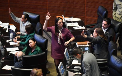 Senado define lista de 10 aspirantes para la FGR; Ernestina Godoy se perfila como favorita