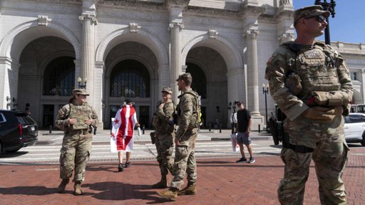 Trump despliega la Guardia Nacional en ciudades demócratas, desatando conflictos legales y políticos
