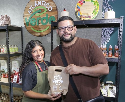 C.R.A.

impulsa negocios sostenibles con su tienda “Atlántico Verde” en Sabor Barranquilla