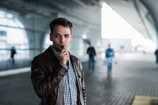 OMS alerta para aumento do uso de cigarros eletrónicos entre adolescentes