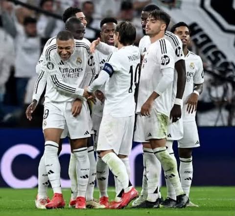 Crisis de lesiones defensivas afecta al Real Madrid de Xabi Alonso