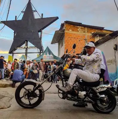 Renovada la Estrella de Siloé como símbolo de transformación social y turística