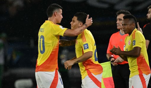 James Rodríguez termina con molestias físicas y es resguardado por la Selección