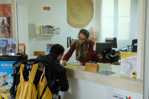 São Brás de Alportel Capacita Funcionários para um Atendimento Público Mais Inclusivo