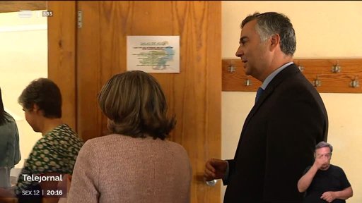 Fenprof Denuncia Falta de Professores e Contesta Dados do Governo