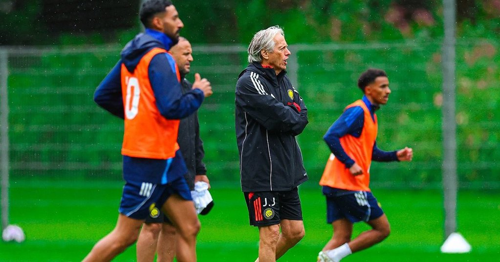 Estágio do Al Nassr na Áustria Interrompido por Chuva e Assédio a Ronaldo