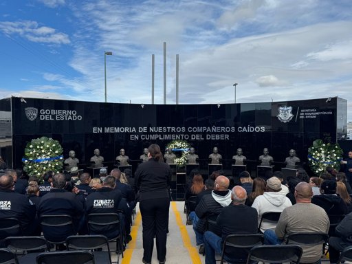 Rinden homenaje a 10 custodios caídos durante motín en el Cereso No.

3 de Ciudad Juárez