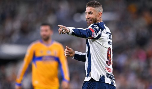Sergio Ramos enciende las alarmas en Rayados y es duda para enfrentar a Chivas