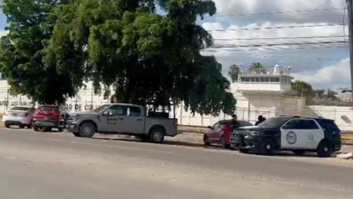 Riña en penal de Culiacán deja un muerto y revela arsenal con explosivos