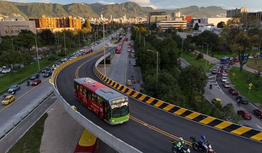 Bogotá Avanza en Movilidad: Inauguran Puente Curvo de la Avenida 68 con Calle 26