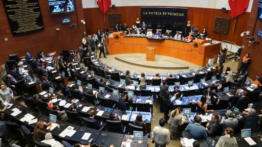 Legisladores reciben aguinaldos de élite mientras iniciativas para duplicarlo a trabajadores siguen congeladas