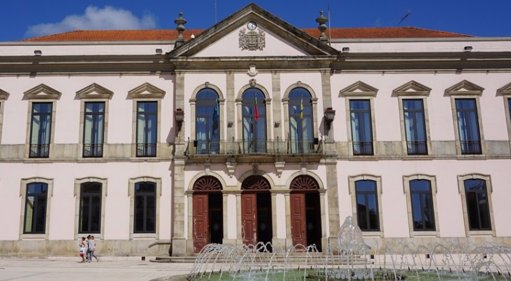 Clima Pré-Eleitoral Autárquico Marcado por Novas Candidaturas e Tensões