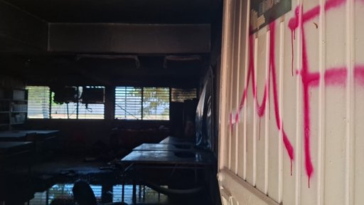 Vandalizan e incendian escuela secundaria en la zona rural de Culiacán