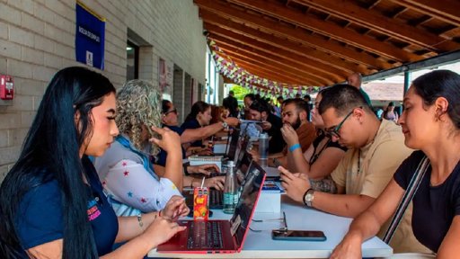 Medellín Impulsa el Empleo Juvenil con el "Festival de Oportunidades"
