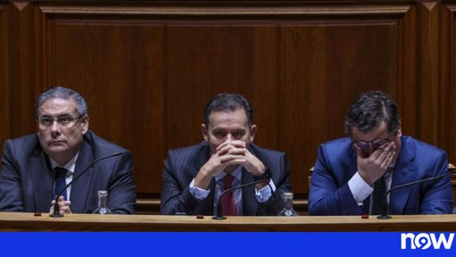 Orçamento do Estado para 2026 aprovado com abstenção do PS e críticas do Governo a "coligações negativas"
