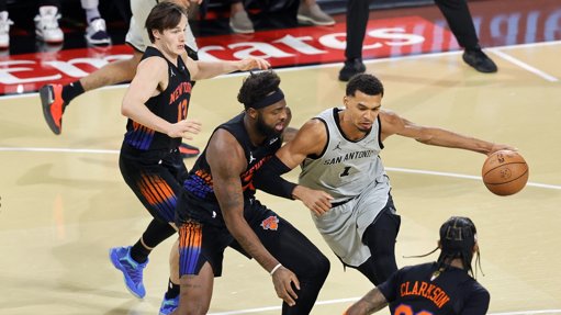 Les New York Knicks remportent la NBA Cup face aux Spurs de Wembanyama