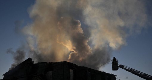 Rússia Intensifica Ofensiva na Ucrânia com Ataques Massivos e Ganhos no Terreno