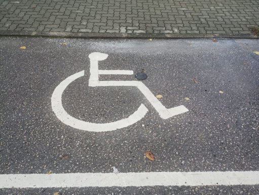 Vila de Rei Instala Sensores Inteligentes para Lugares de Estacionamento de Mobilidade Condicionada