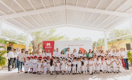 Alcalde de Matamoros entrega techumbre en Jardín de Niños