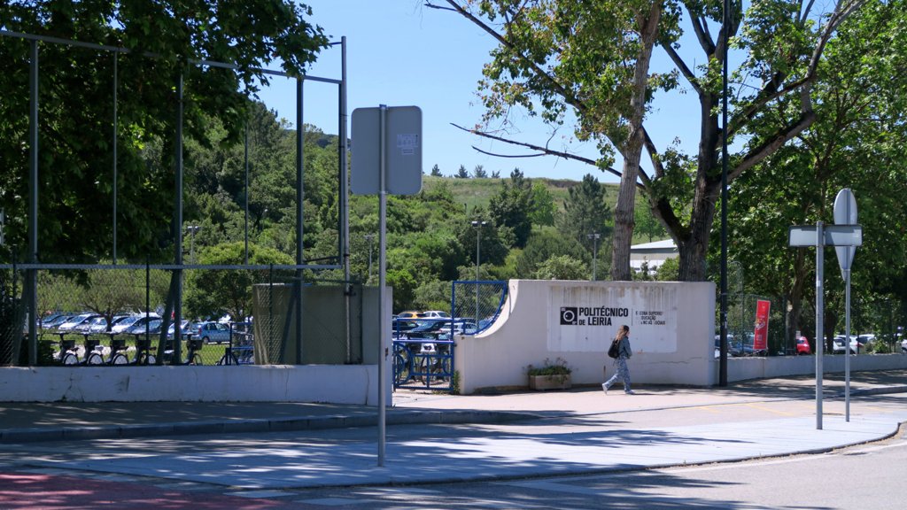 Custo e Escassez de Alojamento Afastam Jovens do Ensino Superior