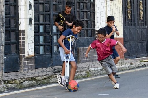 Los 'Juegos de la Cuadra' culminan su recorrido por Ibagué fortaleciendo el tejido social en las comunas
