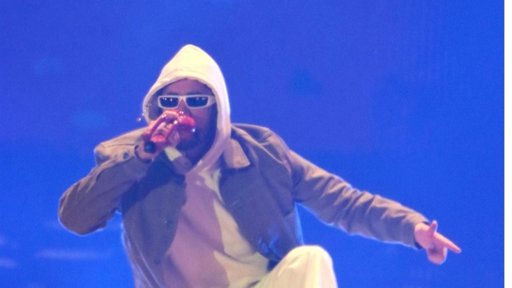 Bad Bunny en el Super Bowl: una elección que desata controversia política en EE.

UU.