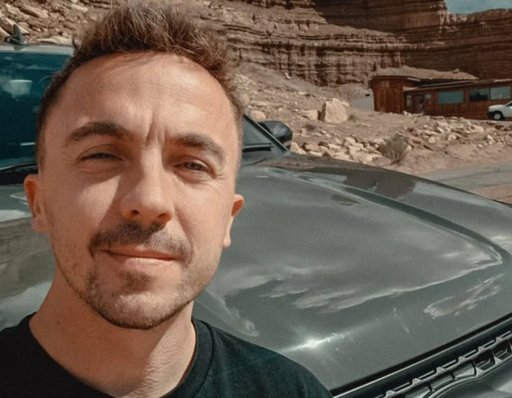 Le retour de la série "Malcolm" se confirme avec des photos du tournage