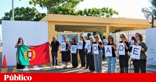Professores da Escola Portuguesa de Moçambique em Greve por Falta de Pagamentos