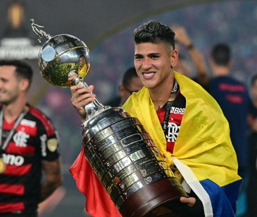 El título de Libertadores con Flamengo dispara la cotización de Jorge Carrascal