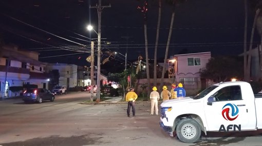 Vientos y Lluvias Dejan a Cientos de Colonias en Tijuana sin Luz ni Agua