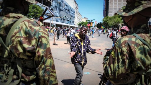 Crise Pós-Eleitoral em Moçambique com Centenas de Mortos e Destruição Generalizada