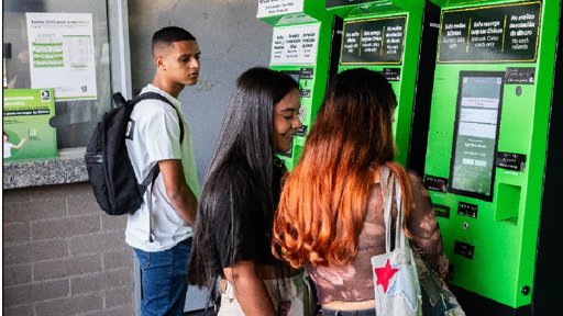 Metro de Medellín moderniza su sistema con 187 nuevas máquinas de recarga automática