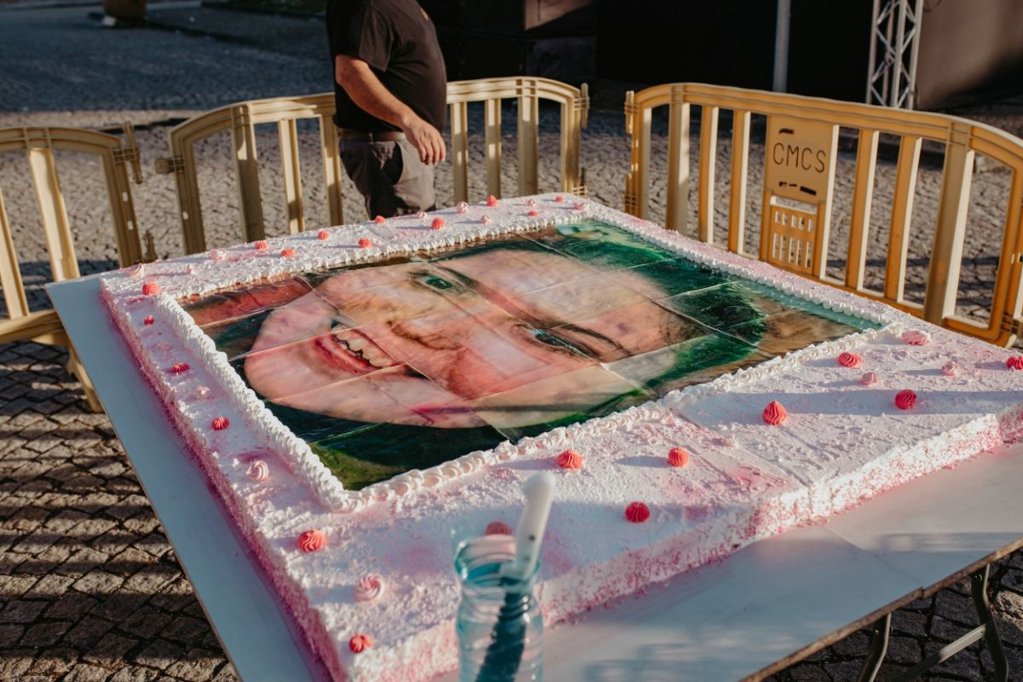 Bolo solidário em Carregal do Sal une comunidade para apoiar jovem com mobilidade reduzida