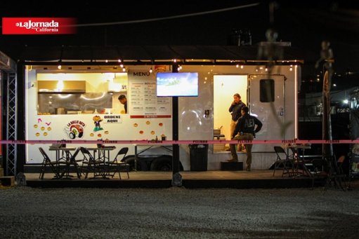 Balean a dueño de puesto de sushi y ex policía en la 'Calle del Hambre' de Tijuana