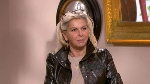 Le collier flouté de Caroline Margeridon sur France 2 déclenche une polémique