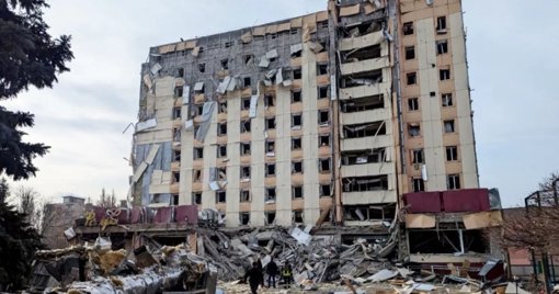 Rusia lanza el mayor ataque aéreo en semanas en medio de esfuerzos de paz