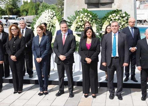 Monterrey Conmemora su 429 Aniversario con Guardia de Honor