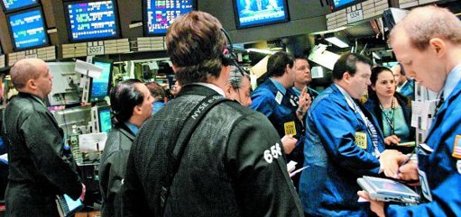 Acciones de Oracle caen por retrasos en centros de datos para OpenAI y altos costos en IA