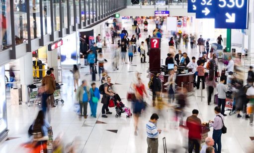 Paralisação do Governo Causa Caos nos Aeroportos e Evidencia Impasse Político