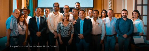 Caldas impulsa su economía agrícola con proyectos para fortalecer las cadenas de café y panela