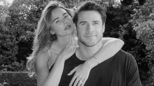 Liam Hemsworth e Gabriella Brooks anunciam noivado no Instagram