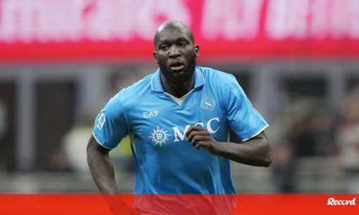 Romelu Lukaku regressa após quatro meses e reforça Nápoles para a Supertaça