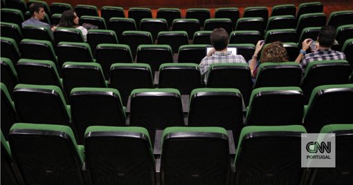 Parlamento chumba propostas da esquerda para acabar com as propinas no ensino superior