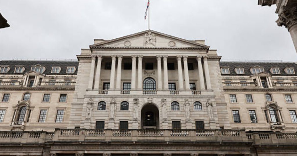 Banco de Inglaterra corta taxa de juro diretora para 4% em decisão dividida