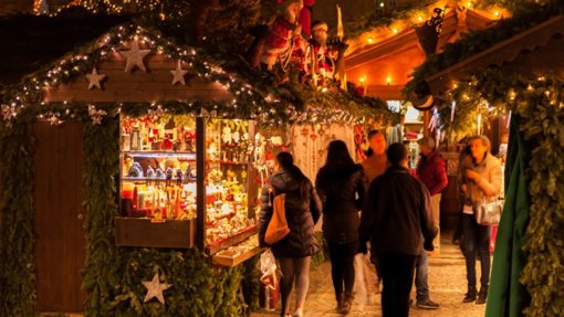 Le Marché de Noël de Lyon s'installe place Carnot avec un accent sur le local