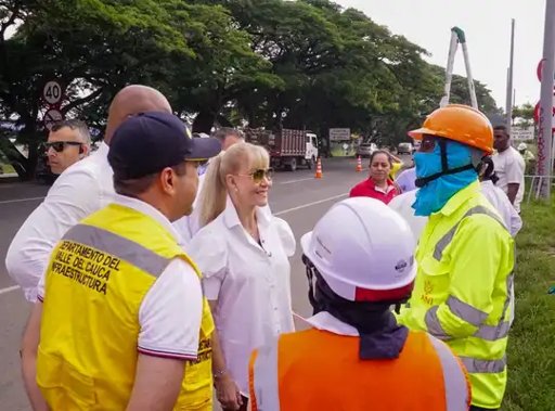 Avanza la Iluminación de la Recta Cali-Palmira como Parte de los Proyectos 5G